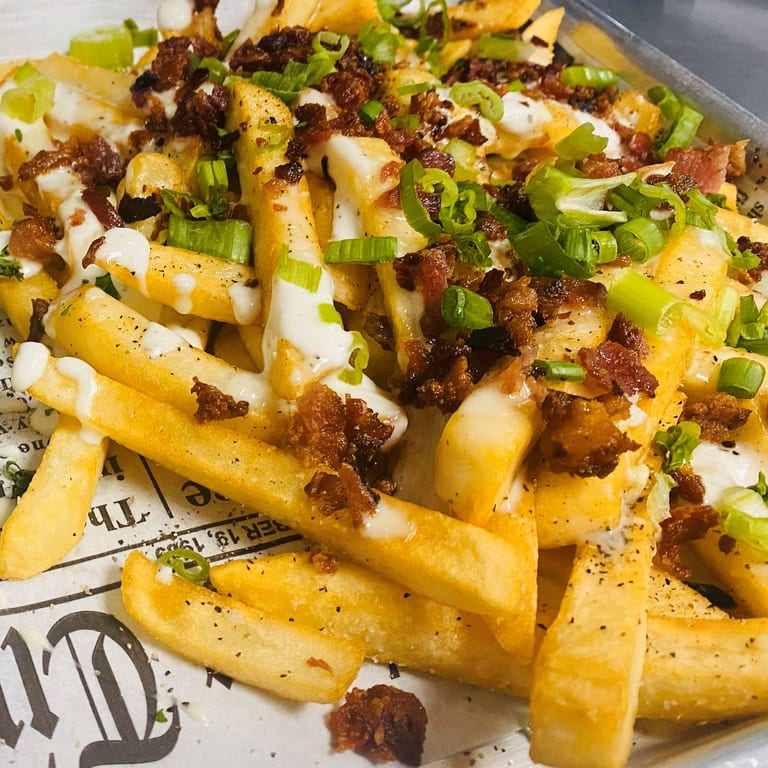 Ultimate Loaded Fries: A Bar & Grill Favorite